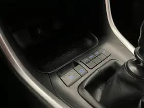 Toyota RAV4 thumbnail 31
