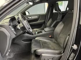 Volvo XC40 thumbnail 4