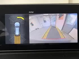 Mercedes-Benz EQC thumbnail 12