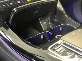 Mercedes-Benz EQC thumbnail 48