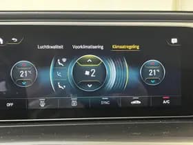 Mercedes-Benz EQC thumbnail 49