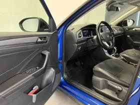 Volkswagen T-Roc thumbnail 13