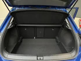 Volkswagen T-Roc thumbnail 17