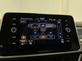 Volkswagen T-Roc thumbnail 24