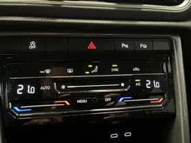 Volkswagen T-Roc thumbnail 29