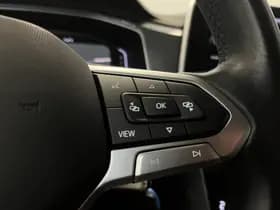 Volkswagen T-Roc thumbnail 31