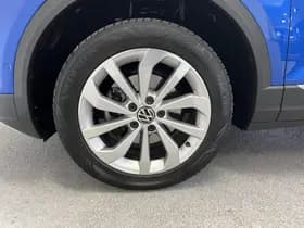Volkswagen T-Roc thumbnail 38