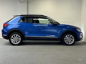Volkswagen T-Roc thumbnail 9