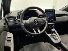 Renault Clio thumbnail 3
