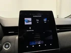 Renault Clio thumbnail 23