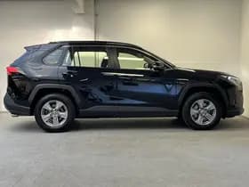Toyota RAV4 thumbnail 7