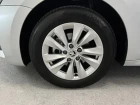 Škoda Octavia thumbnail 30
