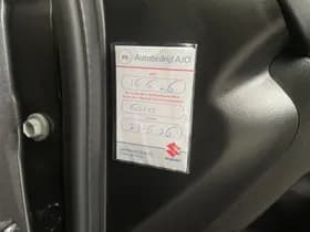 Suzuki S-Cross thumbnail 25