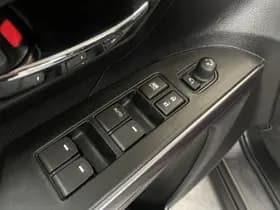 Suzuki S-Cross thumbnail 29