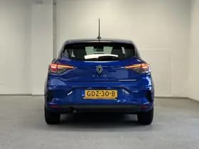 Renault Clio thumbnail 8