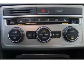 Volkswagen Golf thumbnail 12