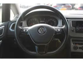 Volkswagen Golf thumbnail 8