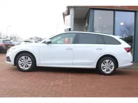 ŠKoda Octavia Combi 1.0 Tsi *Business* | N.Model | Trekhaak | Carplay | Navigatie | Cruise & Climate Control | Pdc | Bluetooth | Privacy | Orig. Nl | thumbnail 2