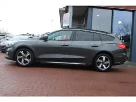 Ford Focus thumbnail 2