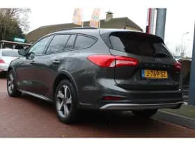Ford Focus thumbnail 3