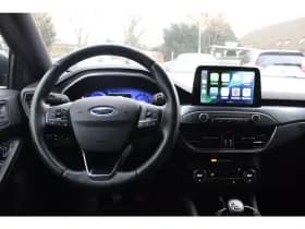 Ford Focus thumbnail 7