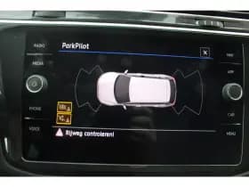 Volkswagen Tiguan 1.5 Tsi *Business* | Trekhaak | Cruise & Climate | Pdc | Navigatie | Bluetooth | Orig.Nl | thumbnail 9