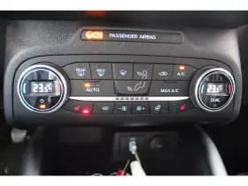 Ford Focus Vignale Wagon 1.0 Ecoboost *Vignale* | Trekhaak | Orig. Nl | Vol-Led | Hud | Carplay | Camera | Adaptive Cruise & Climate Control | Stoelverwarming | thumbnail 12