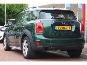 Mini Countryman Mini (F60) 1.5 *One* Aut. | Supergreen | Navigatie | Cruise Control | A/C | Bluetooth | Orig. Nl | thumbnail 3