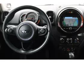 Mini Countryman Mini (F60) 1.5 *One* Aut. | Supergreen | Navigatie | Cruise Control | A/C | Bluetooth | Orig. Nl | thumbnail 6