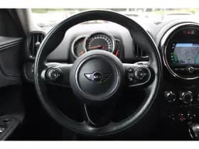 Mini Countryman Mini (F60) 1.5 *One* Aut. | Supergreen | Navigatie | Cruise Control | A/C | Bluetooth | Orig. Nl | thumbnail 7