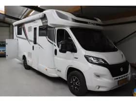 Mclouis Mc4 Mclouis 881g Integraal | Luifel | Navigatie | Grote Garage | Queens Bed |