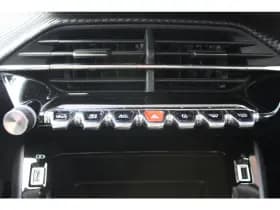 Peugeot 2008 thumbnail 11
