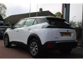 Peugeot 2008 thumbnail 3