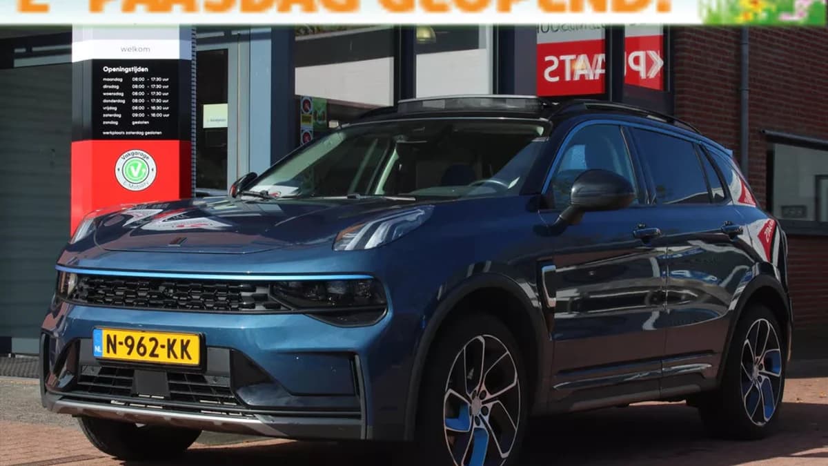 Lynk & Co 01 1.5td Phev | Schuifdak | Carplay | Adaptive Cruise & Climate Control | Camera | Stoelverwarming | Pdc | Privacy | Navigatie | Bluetooth | — foto 1