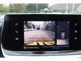Peugeot E-208 Ev 50kwh *Allure* | 3 Fase | Soh 98.69% | Carplay | Camera | Stoel Verwarming | Pdc | Privacy | Navigatie | Cruise & Climate Control | Bluetooth | thumbnail 8