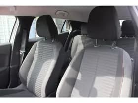 Peugeot 2008 1.2 Puretech *Active* | Trekhaak | Carplay | Pdc | Cruise & Climate Control | Navigatie | Bluetooth | Orig. Nl | Distributie Vervangen ! | thumbnail 14