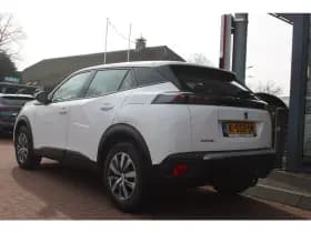 Peugeot 2008 1.2 Puretech *Active* | Trekhaak | Carplay | Pdc | Cruise & Climate Control | Navigatie | Bluetooth | Orig. Nl | Distributie Vervangen ! | thumbnail 3