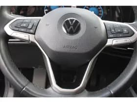 Volkswagen Golf thumbnail 13