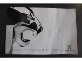 Peugeot E-2008 Ev 50kwh *Gt* | Soh 88.31% | 3-Fase | Schuifdak | Camera | Carplay | Navigatie | Stoelverwarming | Cruise & Climate Control | thumbnail 20