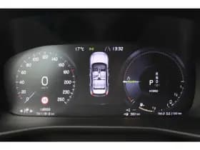 Volvo XC40 thumbnail 11