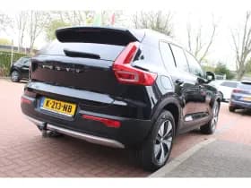 Volvo XC40 thumbnail 5
