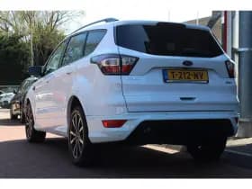 Ford Kuga thumbnail 3