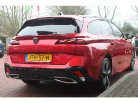 Peugeot 308 Sw 1.2 Puretech Aut. *Gt* | Carplay | Schuifdak | Adaptive Cruise & Climate Control | Stoel & Stuurverwarming | Camera | Pdc | Bluetooth | thumbnail 4