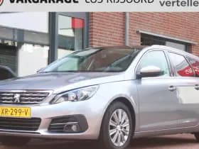 Peugeot 308 Sw 1.2 Puretech *Premium* | Leder | Camera | Trekhaak | Panorama | Carplay | Navigatie | Cruise & Climate Control | Privacy |