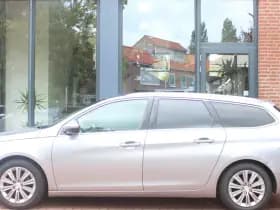 Peugeot 308 Sw 1.2 Puretech *Premium* | Leder | Camera | Trekhaak | Panorama | Carplay | Navigatie | Cruise & Climate Control | Privacy | thumbnail 2