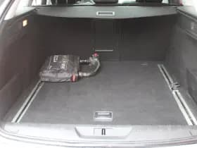 Peugeot 308 Sw 1.2 Puretech *Premium* | Leder | Camera | Trekhaak | Panorama | Carplay | Navigatie | Cruise & Climate Control | Privacy | thumbnail 14