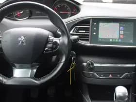 Peugeot 308 Sw 1.2 Puretech *Premium* | Leder | Camera | Trekhaak | Panorama | Carplay | Navigatie | Cruise & Climate Control | Privacy | thumbnail 6