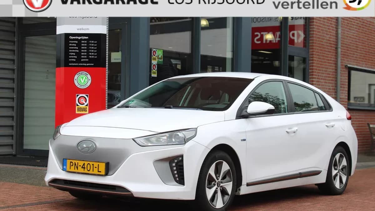 Hyundai Ioniq Ev *Comfort* | Soh 99.9% | Carplay | Adaptive Cruise & Climate Control | Camera | Pdc | Navigatie | Bluetooth | — foto 1