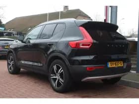 Volvo Xc40 T4 Aut. *Momentum* | Carplay | Cruise & Climate Control | Stoelverwarming | Camera | Navigatie | Pdc | Privacy | Half-Leder | Orig.Nl | thumbnail 3