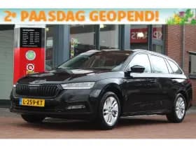 ŠKoda Octavia Combi 1.0 Tsi *Business* | Trekhaak | Carplay | Camera | Stoelverwarming | Navigatie | Cruise & Climate Control | Pdc | Bluetooth | Privacy | Orig. Nl |